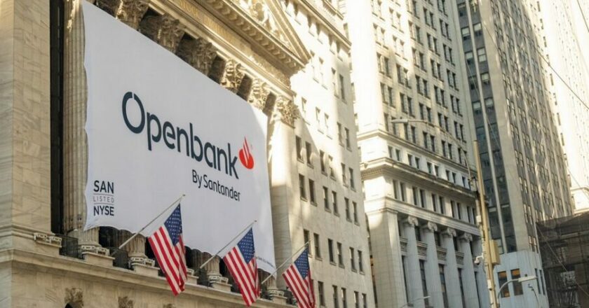 Así es por dentro la primera oficina de Openbank en EEUU