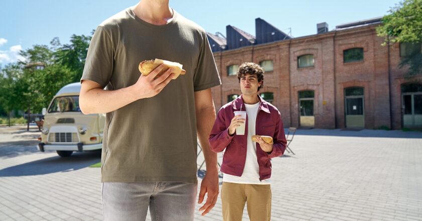 Vuelos gratis para jóvenes que domicilien nómina en Kutxabank: Campaña Crécete