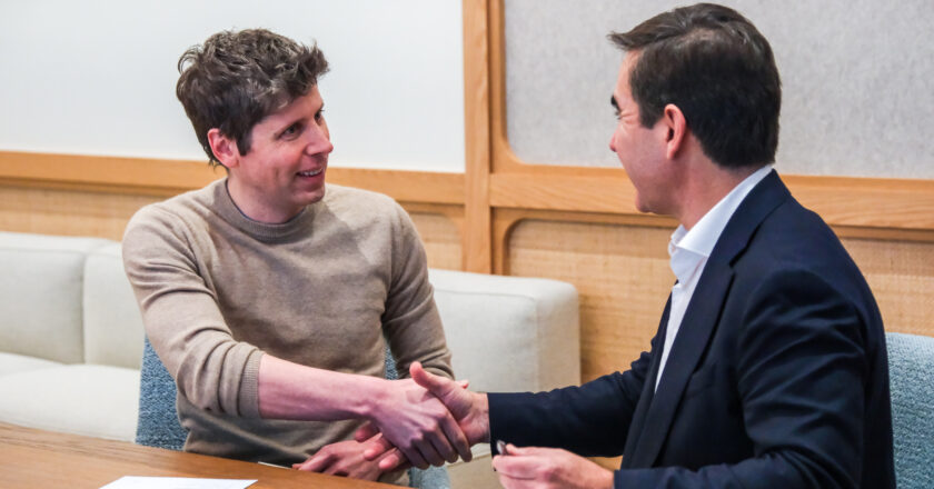 BBVA sella nuevo acuerdo con OpenAI: ChatGPT para todos los trabajadores.