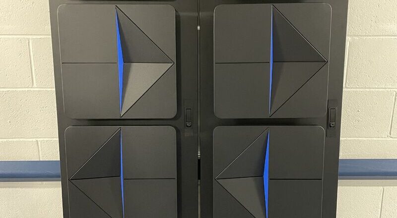 IBM y Banco Sabadell: Incorporan IA en el core bancario.