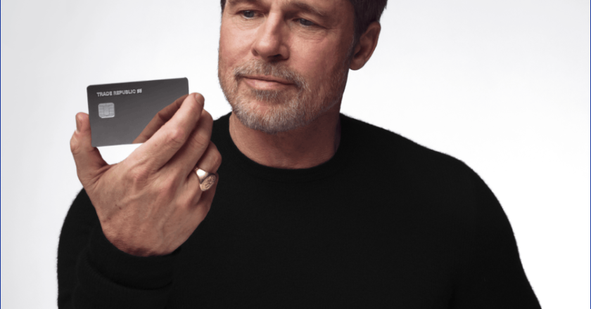 Trade Republic ficha a Brad Pitt: y ofrece 3,04% TAE.