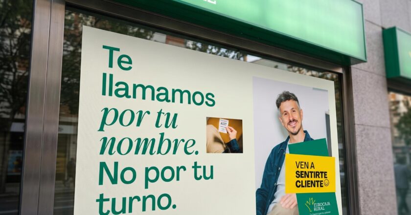 Eurocaja Rural vende atención personalizada en estos nuevos anuncios.